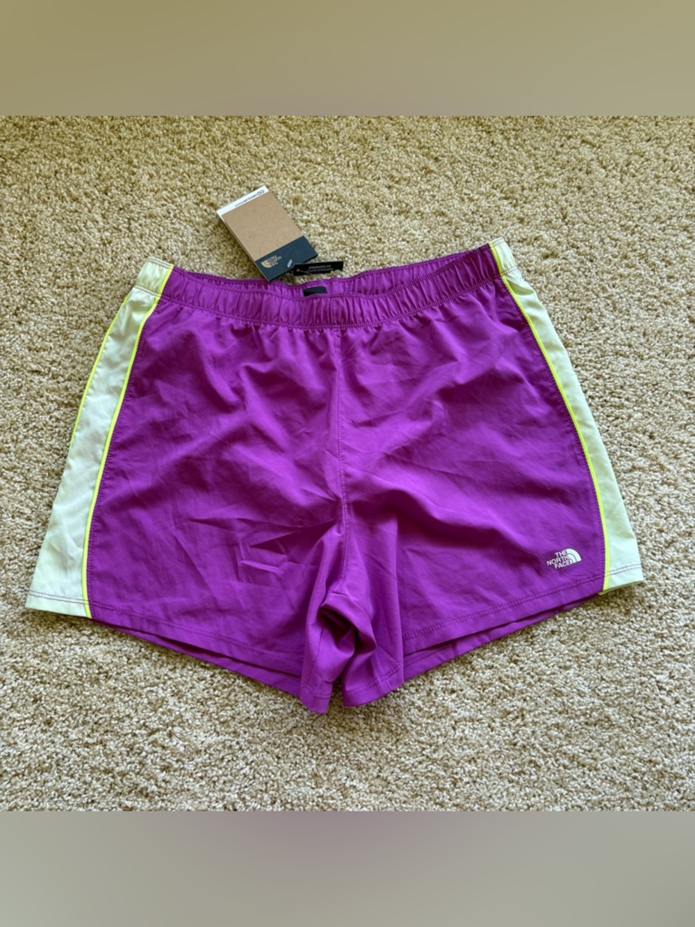 The North Face Elevation‎ Shorts Womens Large Purple Athletic Running NWT